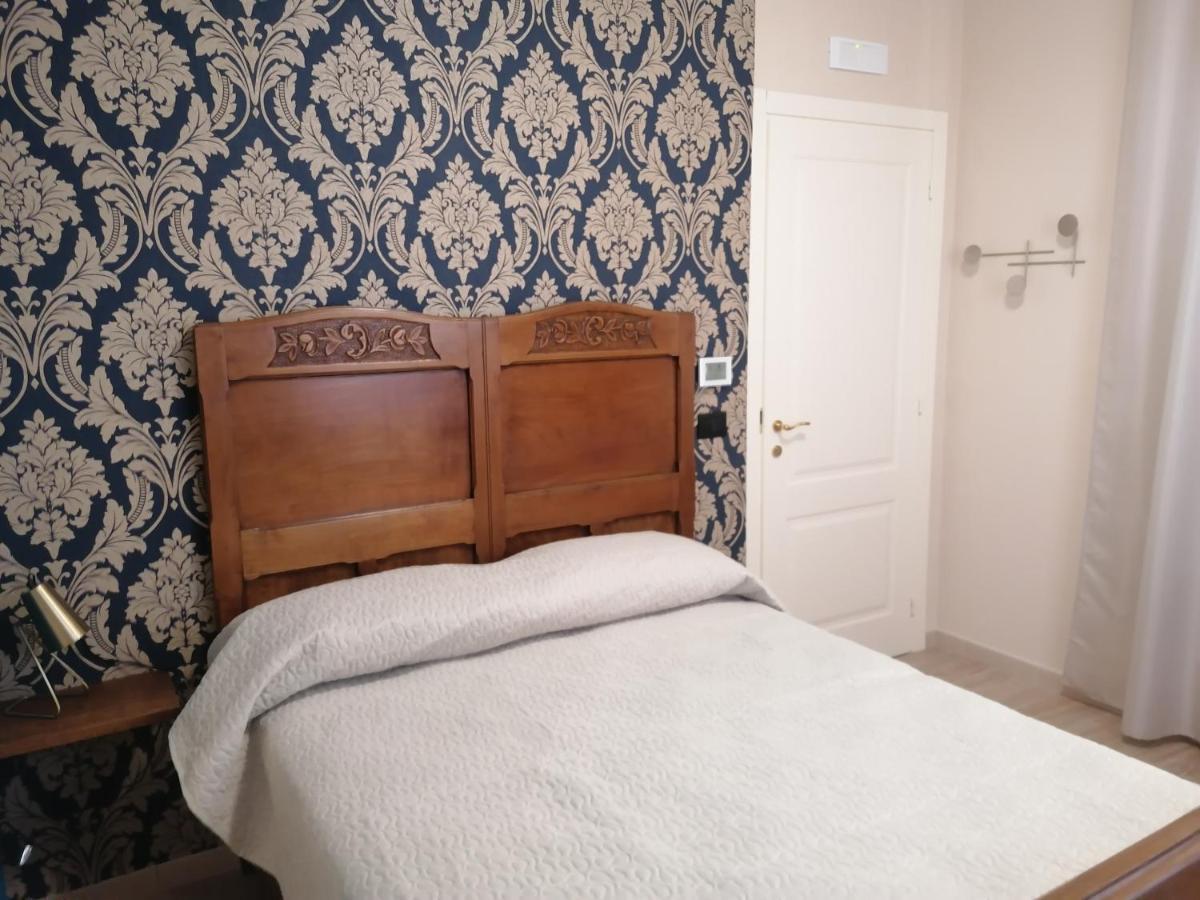 B&B Villa Preziosa Lago Maggiore Lesa Buitenkant foto