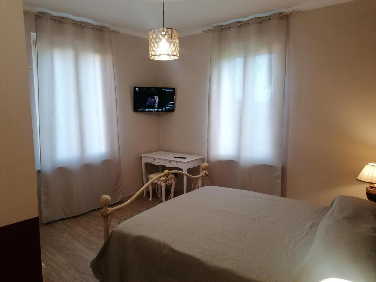 B&B Villa Preziosa Lago Maggiore Lesa Buitenkant foto