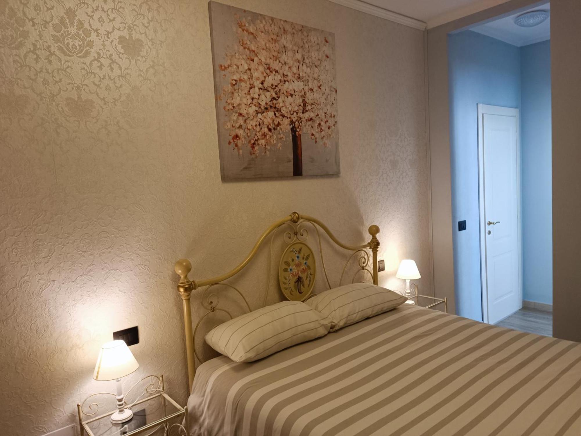 B&B Villa Preziosa Lago Maggiore Lesa Buitenkant foto