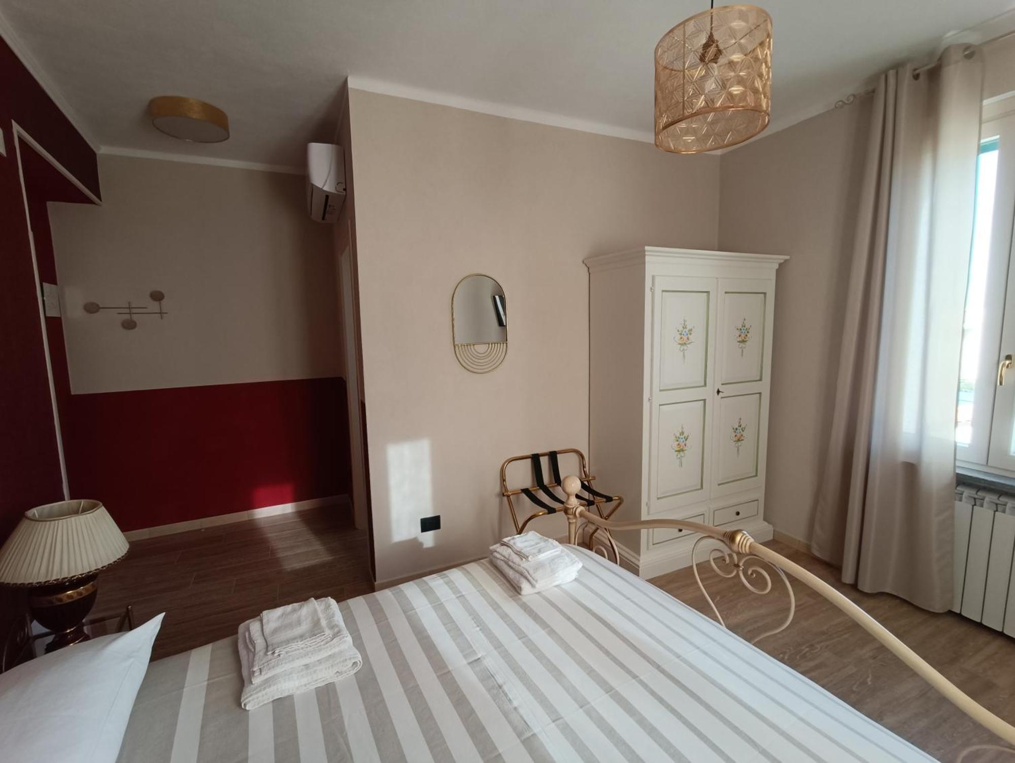 B&B Villa Preziosa Lago Maggiore Lesa Kamer foto